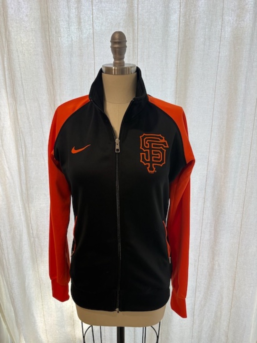 San Francisco Giants Full-Zip Track Jacket -- Nike Woman’s Medium